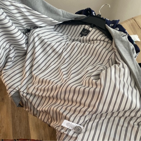Adrianna Papell sweatshirt blazer size large, soft gray pinstripe lining NWOT - Picture 15 of 17